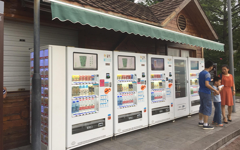 How to achieve real-time update of product information through vending machine display screen?